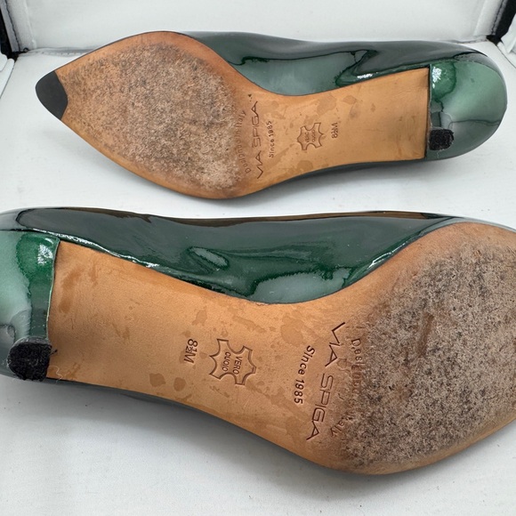 Via Spiga Dark Green Patent Leather Heels - Picture 5 of 5